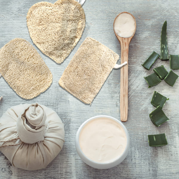 Natural sun dried loofah